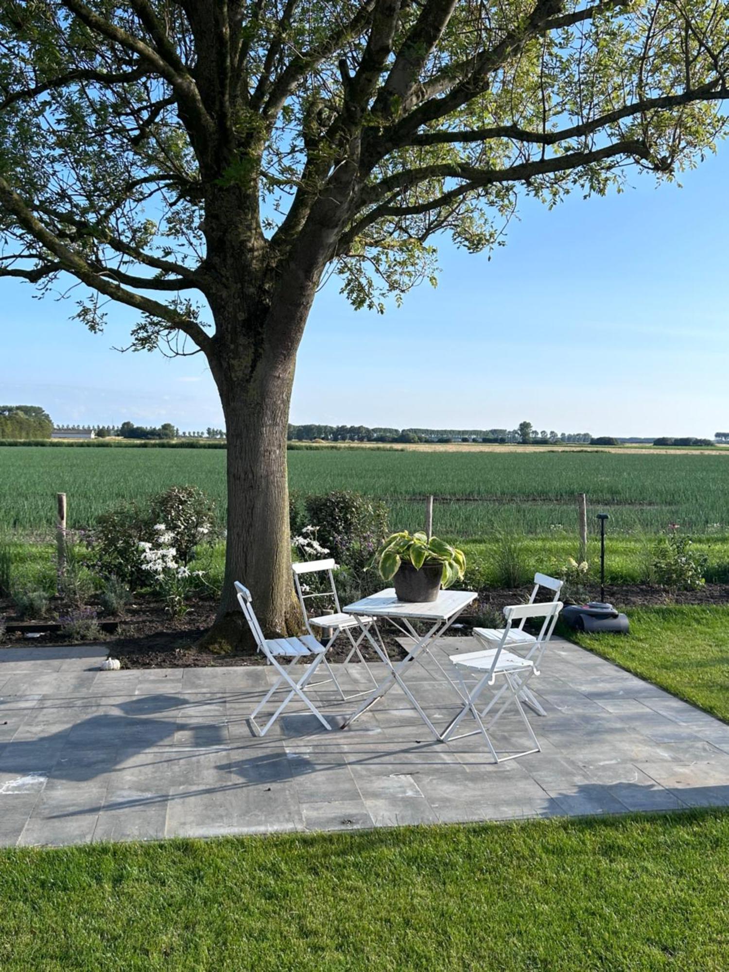 B&B Hieris't Hoofdplaat Buitenkant foto
